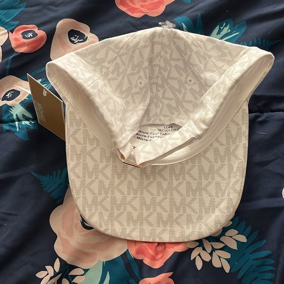 NWT Michael Kors Baseball Hat - Picture 3 of 4